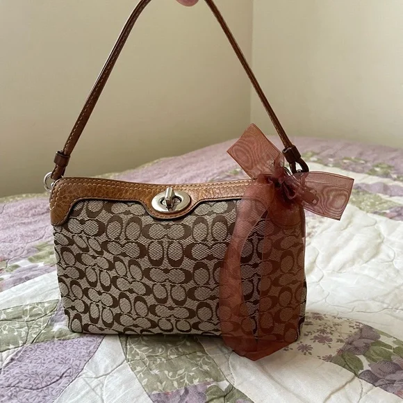 SOLD - Picture 5 of 6